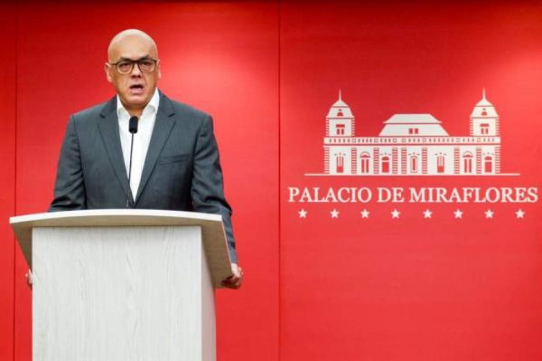 El oficialismo de Venezuela anuncia una consulta popular