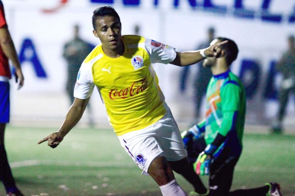 Olimpia arrasa al Gimnástico y clasifica a octavos de la Copa Presidente