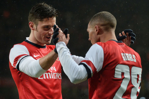 Arsenal golea y pasa a octavos de la FA Cup