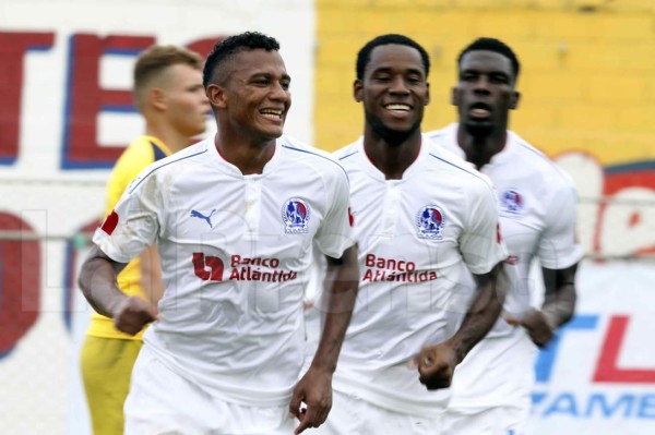 Olimpia vence al Honduras Progreso y se apodera del liderato