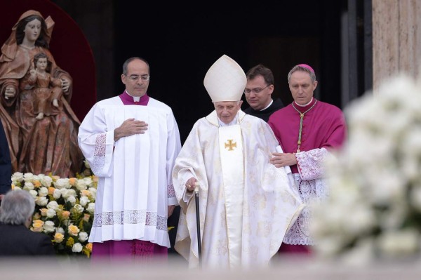 Inicia la misa de canonización de Juan Pablo II y Juan XXIII en el Vaticano