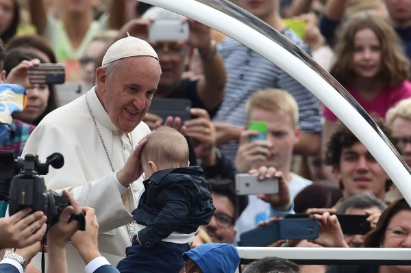 Papa Francisco sorprende al pedir 'perdón' por escándalos