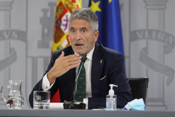 España decreta oficialmente estado de alarma por COVID-19 en Madrid   