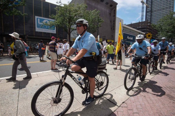 Demócratas aprontan convención para impulsar la fórmula Clinton-Kaine