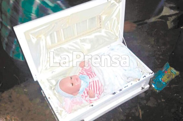 Investigan a mujer que fingió parto y la muerte de su bebé