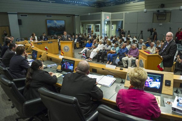 MIA008. MIAMI (FL, EE.UU.) 15/07/2017.- Vista general de la presentación oficial de una audiencia pública sobre crímenes del castrismo hoy, sábado 15 de julio de 2017, en Miami (EE.UU.). La Comisión Internacional Fiscalizadora de Crímenes de Lesa Humanidad del Castrismo, creada con el fin de someter a la justicia a los responsables y compuesta por diez miembros, activistas de derechos humanos y políticos de diferentes países, celebró hoy en Miami su primera audiencia pública, con una veintena de testigos. EFE/Giorgio Viera.