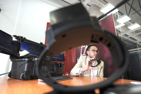 Siguen apareciendo compañías que ofrecen grilletes para presos