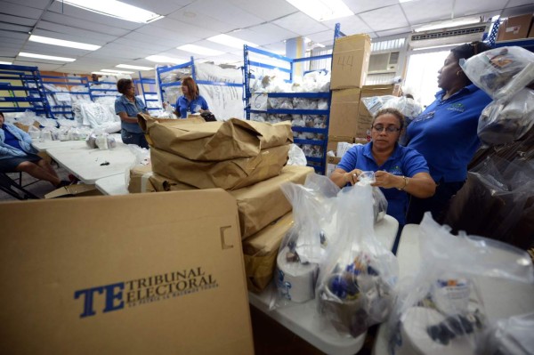 Panameños van a elecciones mañana sin un claro favorito