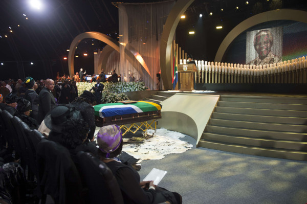 Sudafricanos y el mundo despidieron a Nelson Mandela