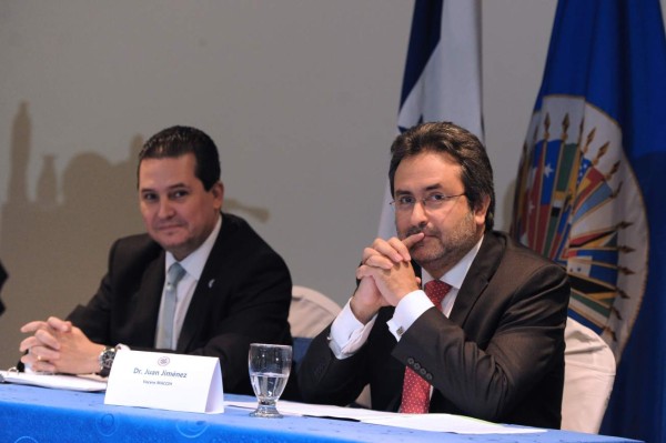 Corruptos que se fuguen del país deben ser extraditados: Juan Jiménez  