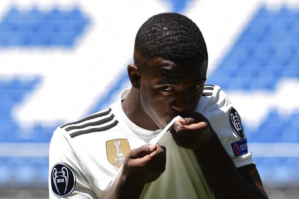 Real Madrid presentó a su nueva joya brasileña, Vinicius Junior