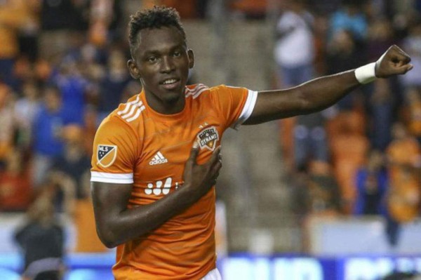 Alberth Elis golea y asiste, pero Houston Dynamo sufre duro empate