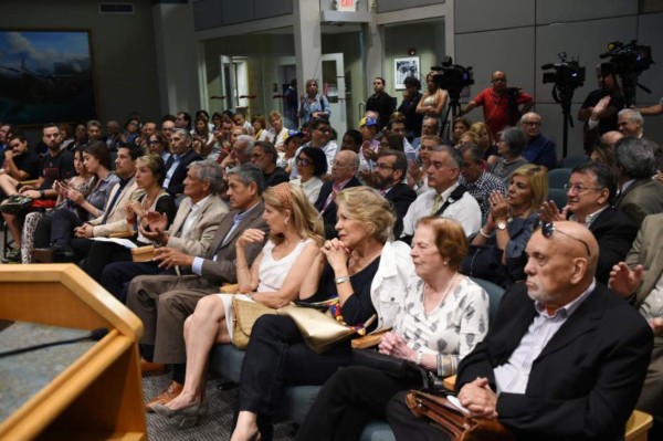 Prohibido olvidar: consigna de primera audiencia sobre delitos del castrismo