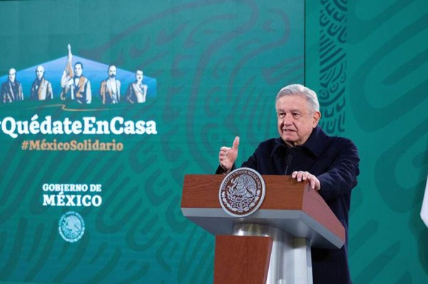 El presidente mexicano presume de buen estado de salud tras la covid-19