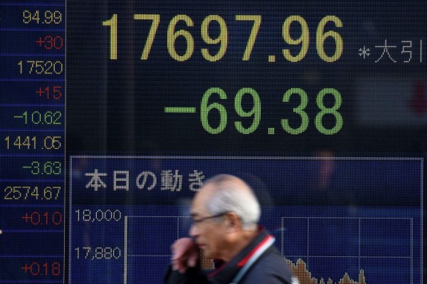 Bolsas chinas se estabilizan tras suspender interruptor del mercado