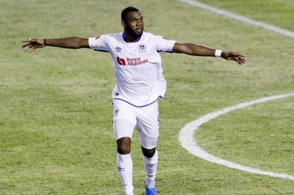 Cagliari o Boavista, el posible destino del hondureño Jorge Benguché