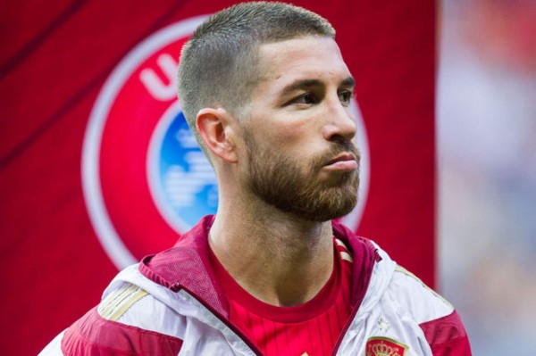 Sergio Ramos sufre molestias en la espalda