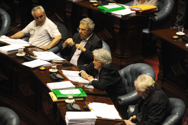 Uruguay se convierte en el primer país del mundo en legalizar la marihuana