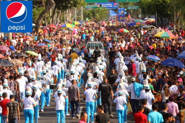 Fotos del ambiente en la feria juniana de San Pedro Sula