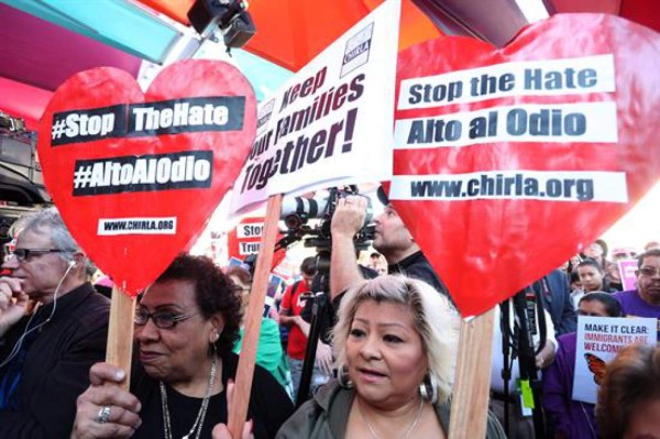 Protestan en 50 ciudades contra la política migratoria de Trump