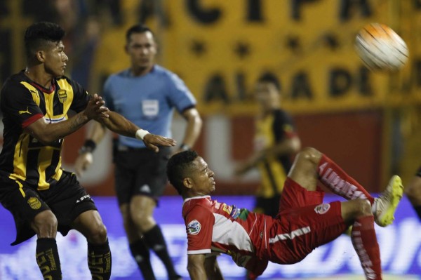 En un partidazo, Real Sociedad sacó un punto de oro ante Real España