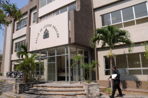 Medidas sustitutivas pide defensa de imputados en el caso Pandora