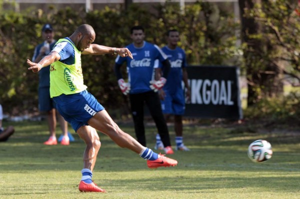 Honduras va afinándose y Costly anda con la pólvora encendida