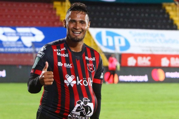 Video: Alex López se luce con golazo ante Herediano y Alajuelense acaricia la final en Costa Rica