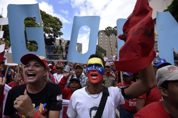 Investigan en España exfuncionarios de Chávez por presunto blanqueo