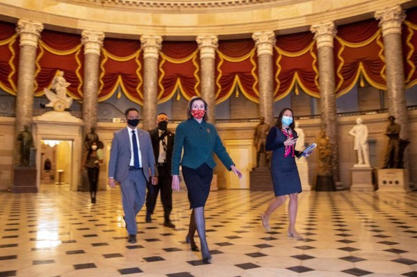 Cámara Baja da el primer paso para anular el veto de Trump a ley de defensa