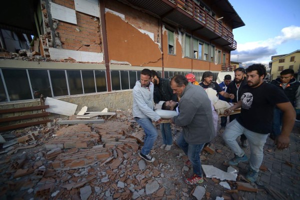 Alcalde de Accumoli afirma que hay al menos seis muertos por el terremoto