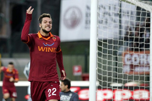 La Roma cede al delantero Mattia Destro al Milan