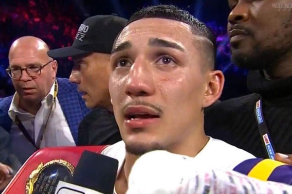 Teófimo López tras convertirse en campeón mundial de boxeo: 'Honduras, esto es para ti'