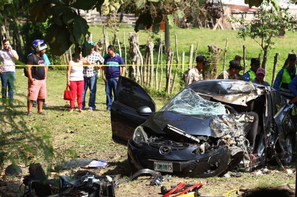 Joven muere al accidentarse en su vehículo en Villanueva