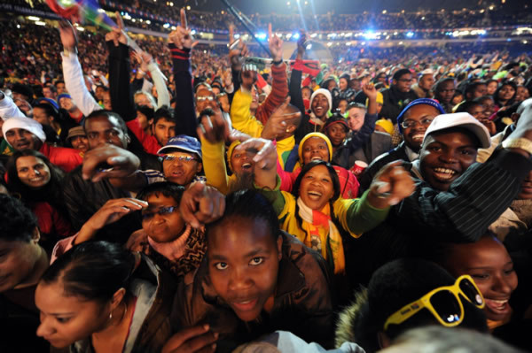 Shakira y Juanes abren la fiesta en Sudáfrica