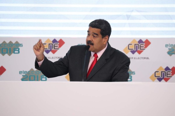 Maduro expulsa al representante diplomático de EEUU