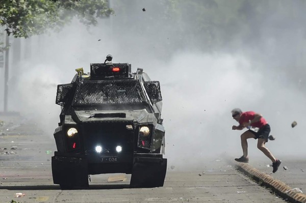 Violentas protestas en Chile dejan ya 15 muertos