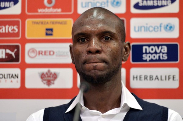 Abidal deja el fútbol por motivos personales