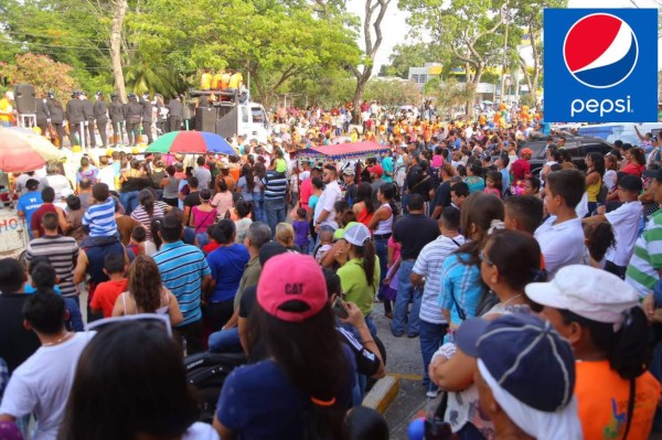 Fotos del ambiente en la feria juniana de San Pedro Sula