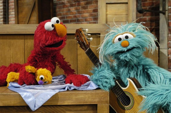 Sesame Street versiona 'Despacito' y la convierte en 'El patito'  