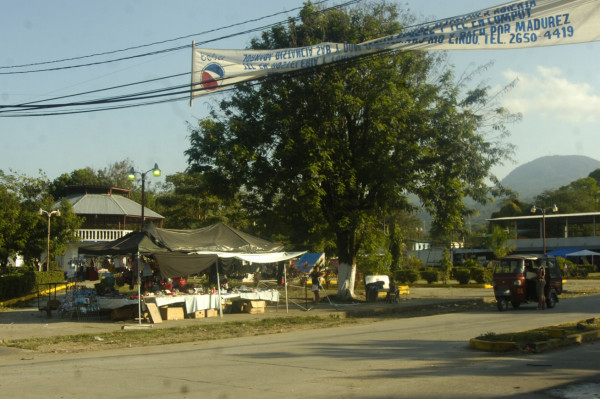 Piden construcción de mercado en Río Lindo