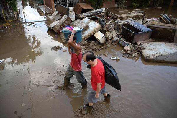 Miles de sampedranos sin agua por falta de energía en Chamelecón