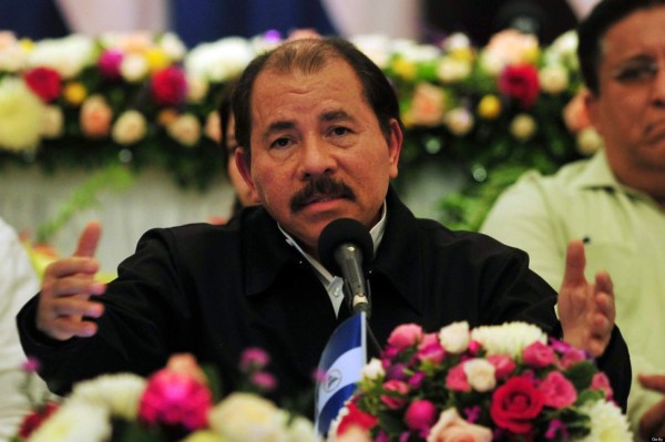 Denuncian que Daniel Ortega violó a una adolescente
