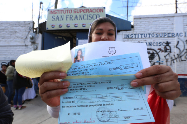 Siguen los cobros abusivos en las matrículas de niños