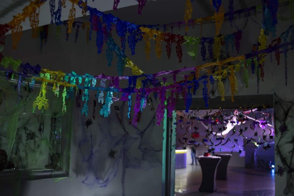 Clase 2018 de la EIS celebra Halloween