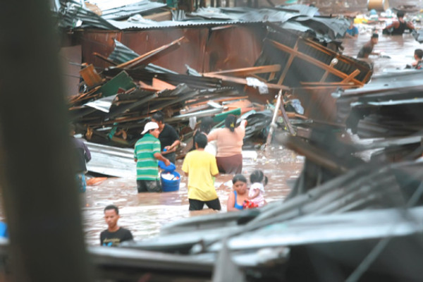 La Niña entra con fuerza destructora a Honduras