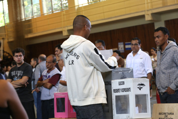 Hasta L48,900 costó voto de partidos pequeños de elecciones en Honduras