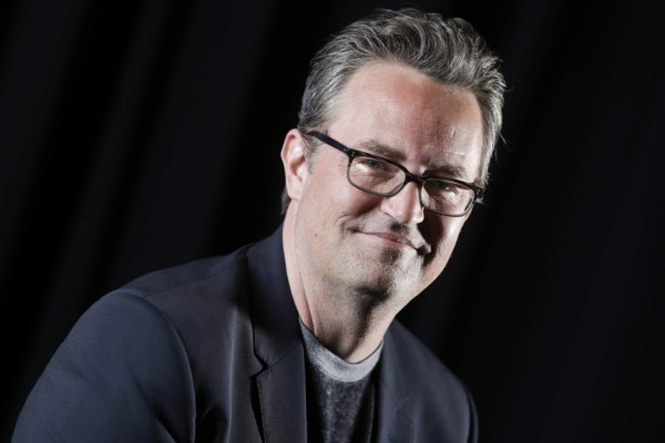 A Matthew Perry todavía le cuesta estar sobrio