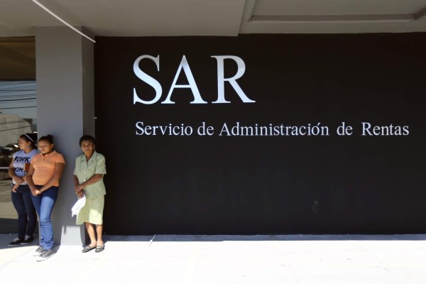 SAR invoca derecho de anular secreto bancario