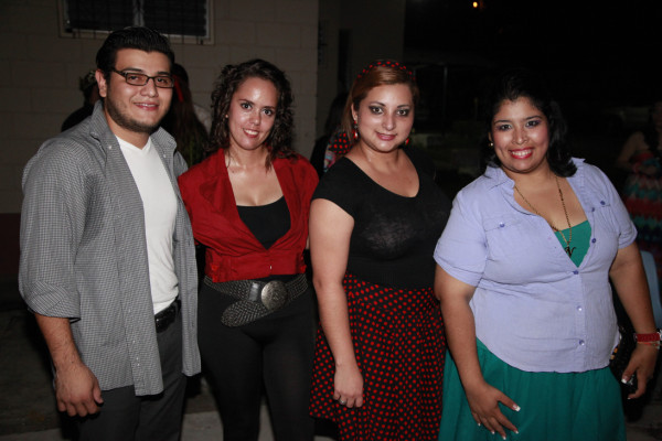 Festejo y brindis fraternal